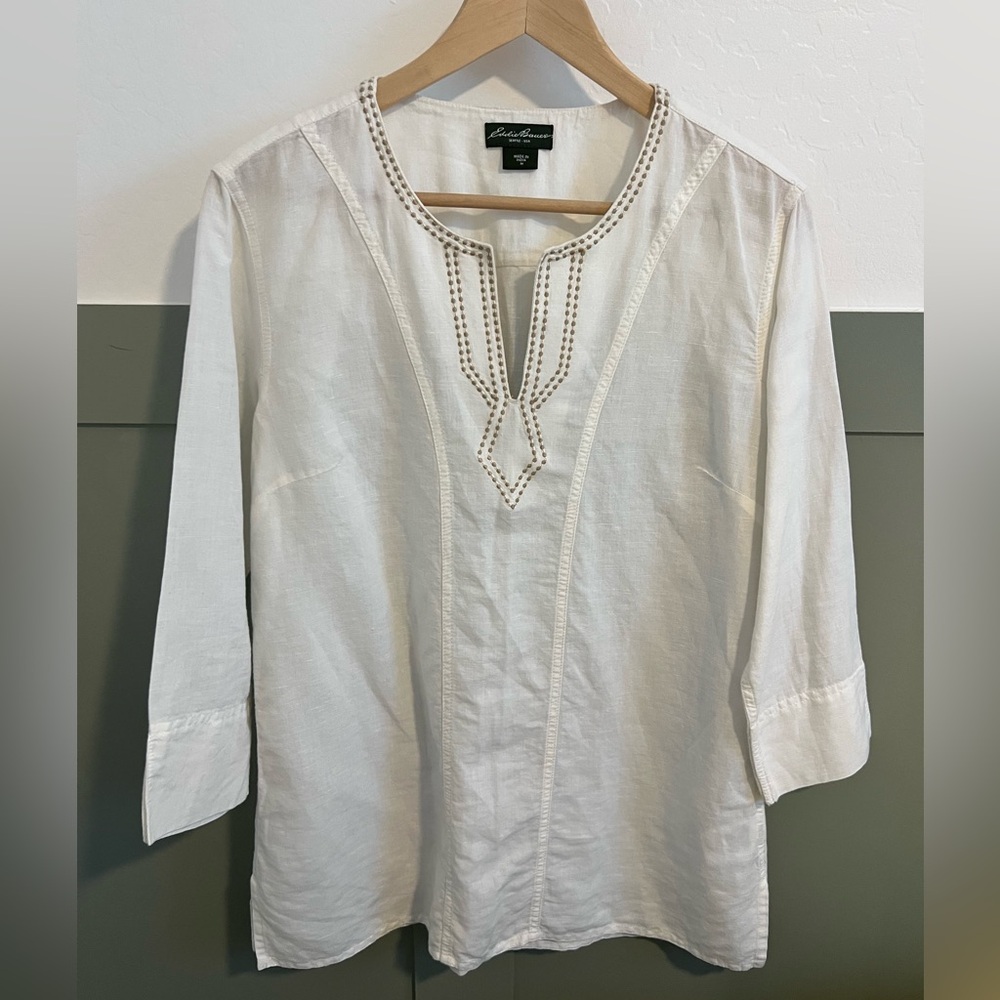 Eddie Bauer White Embroidered Women's Tunic Top